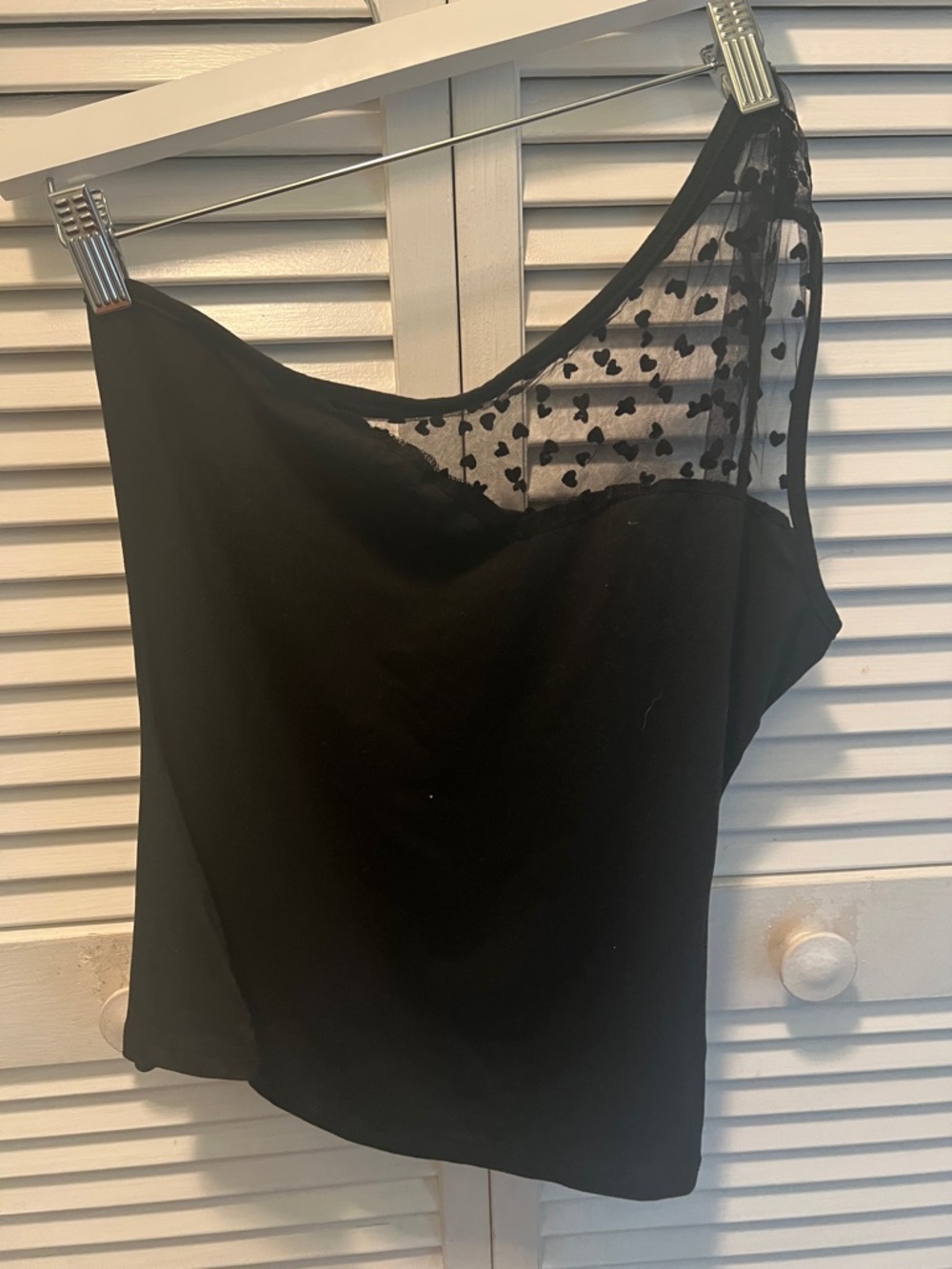#1825: Black One-Shoulder Heart Mesh Tank - Picture 3 of 11
